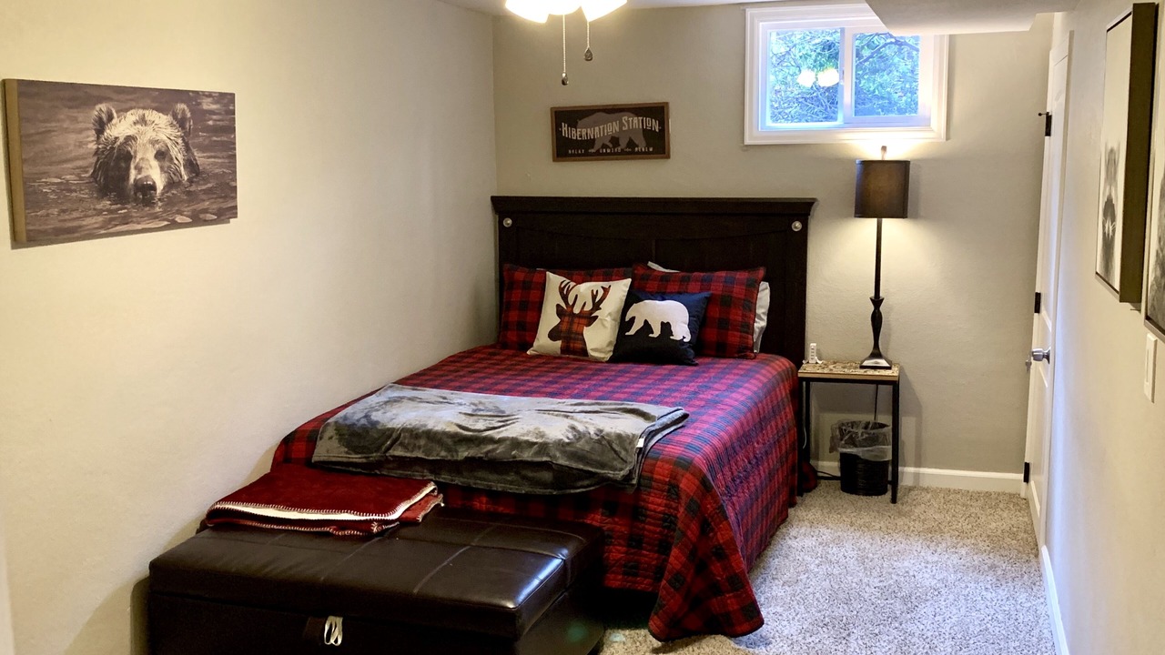 Photo of Bedroom in Pleasant Valley