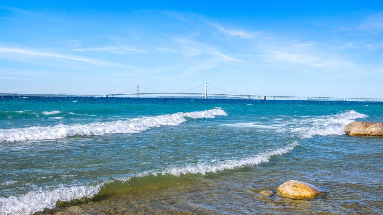 Photo of Others in Mackinaw City