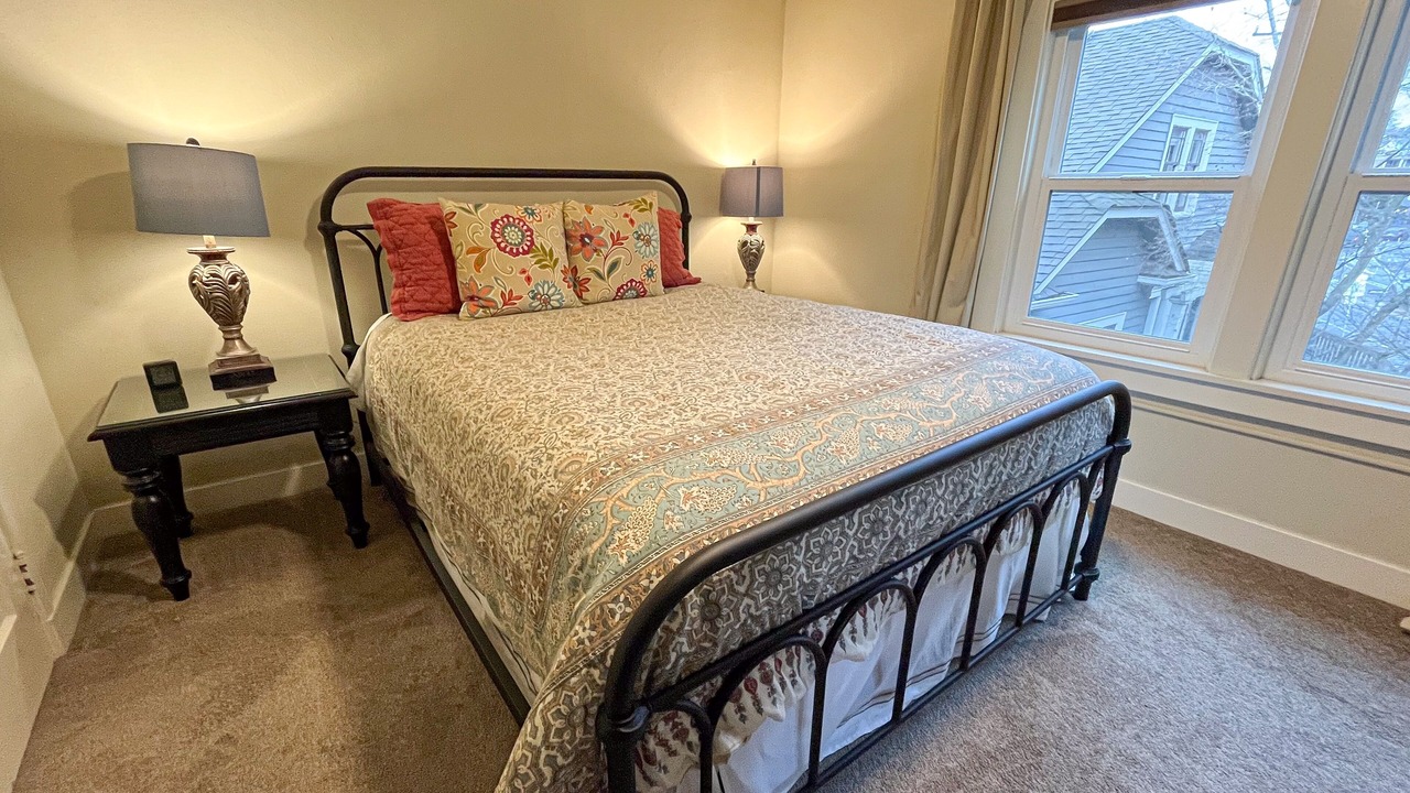 Photo of Bedroom in Green Lake