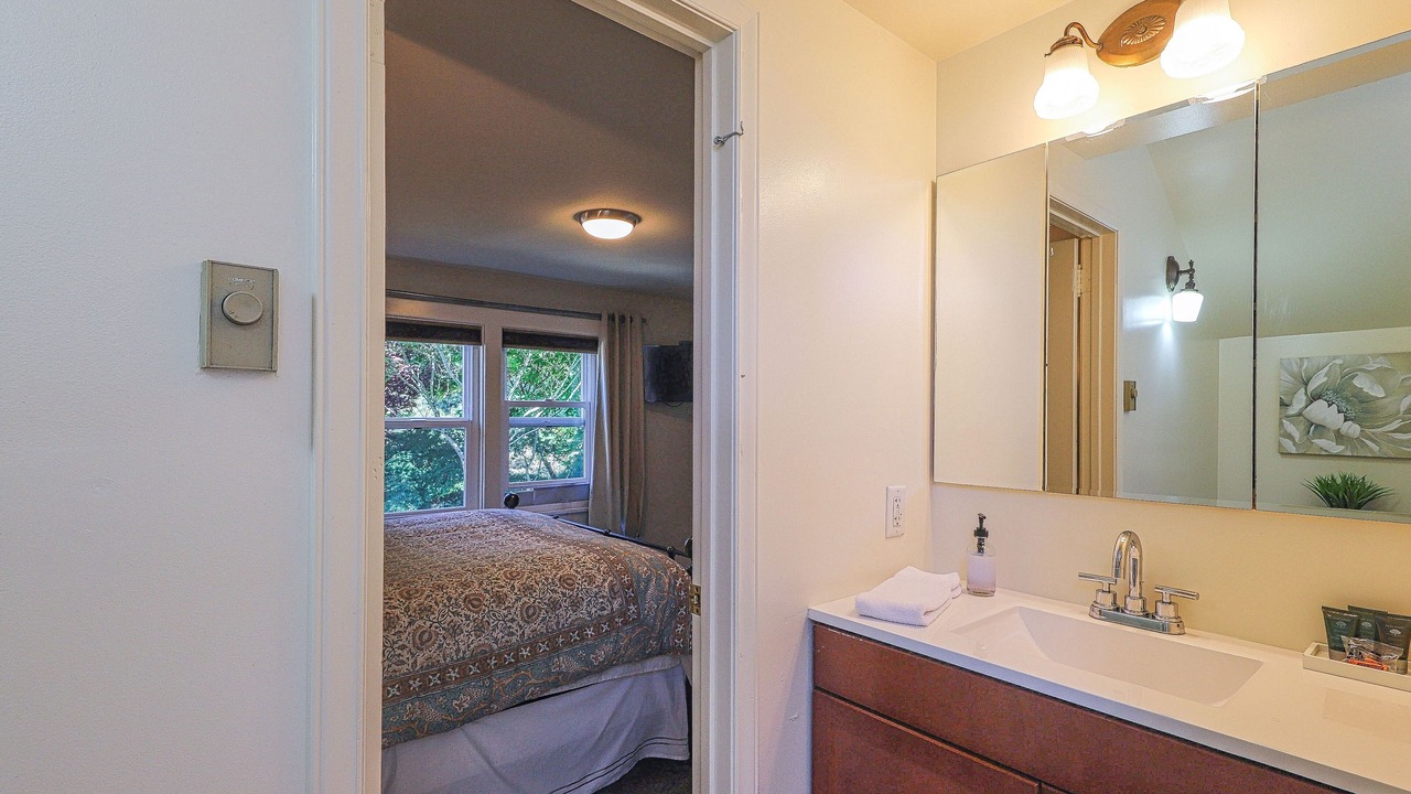 Photo of Bathroom in Green Lake