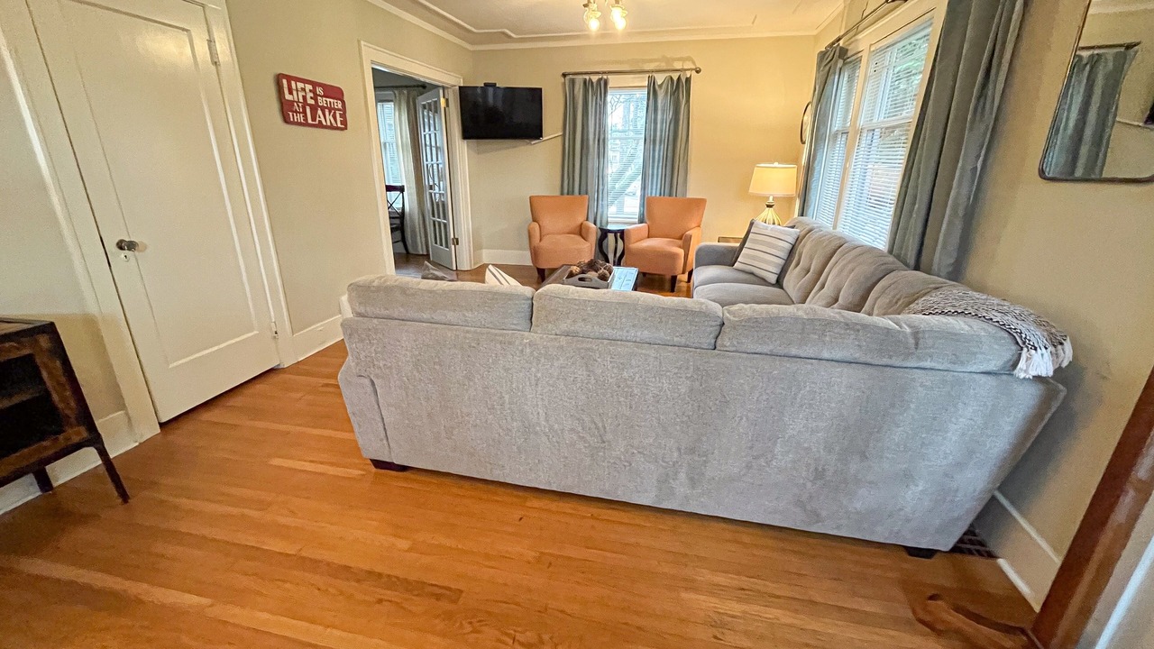 Photo of Livingroom in Green Lake