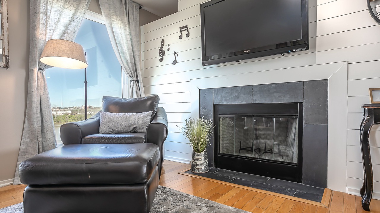 Photo of Livingroom in North Capitol