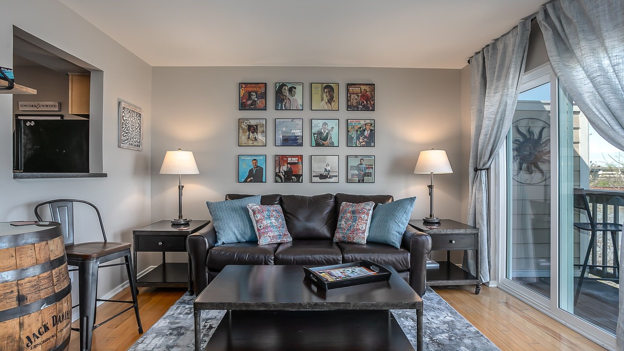 Photo of Livingroom in North Capitol