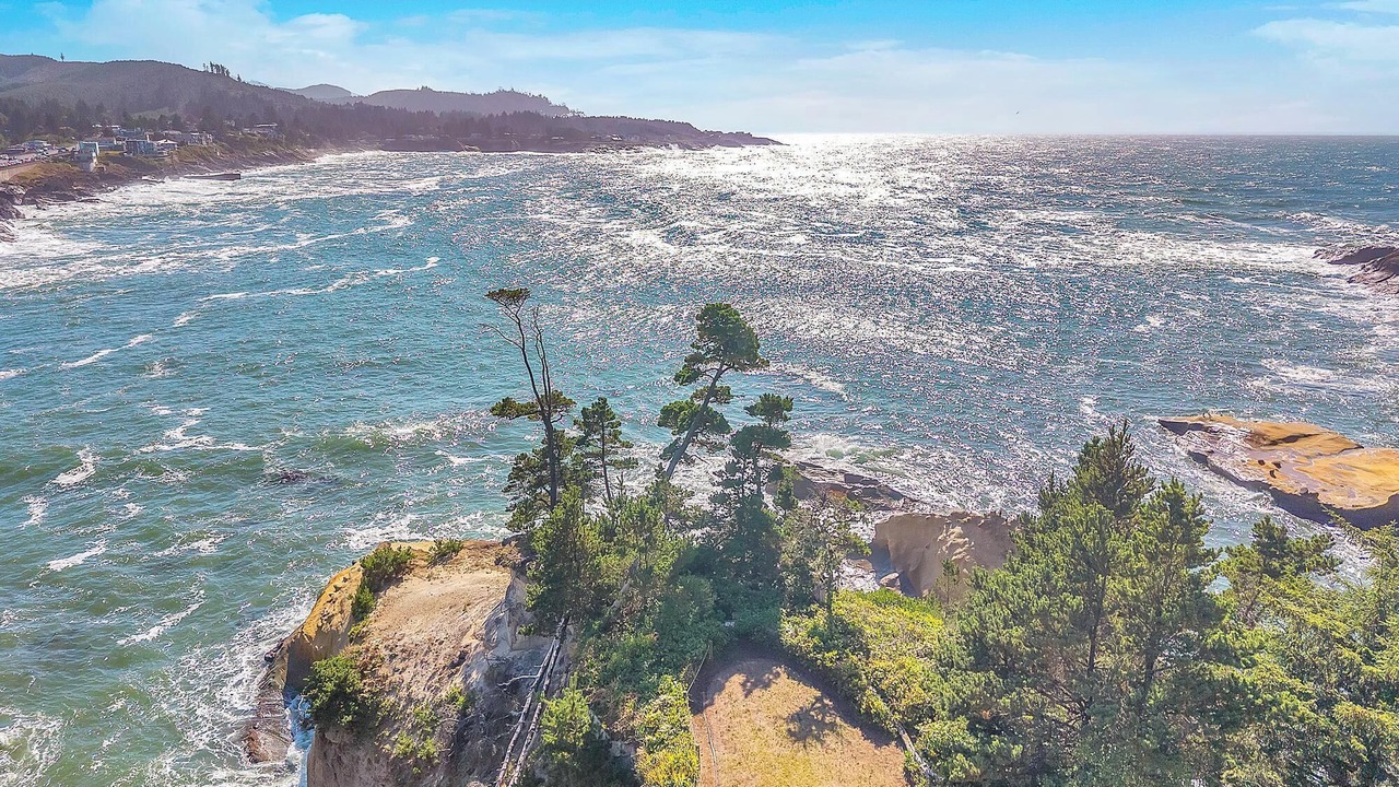 Photo of Others in Depoe Bay