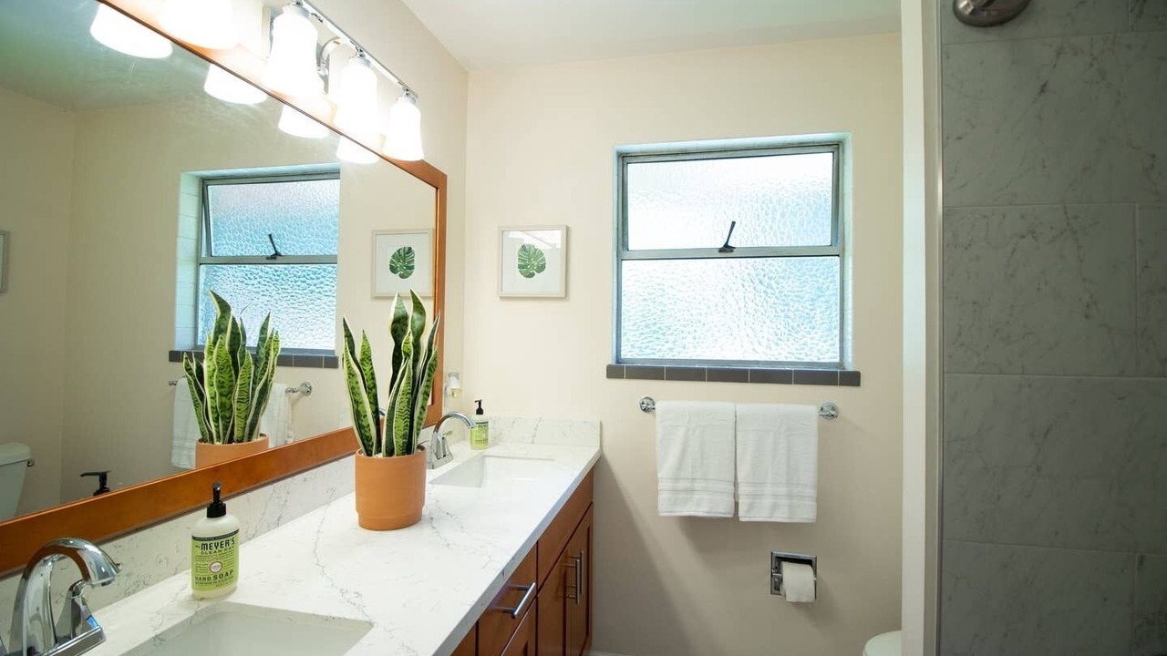 Photo of Bathroom in Meadowbrook