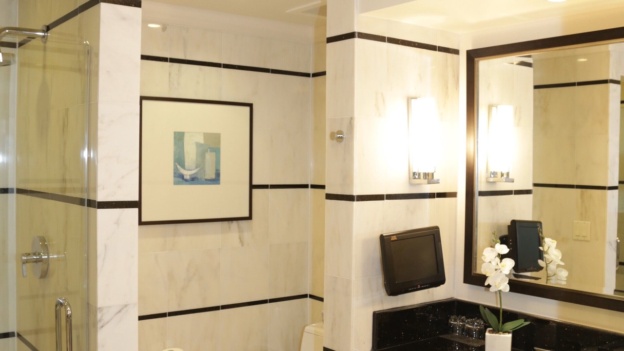Photo of Bathroom in Mid Beach