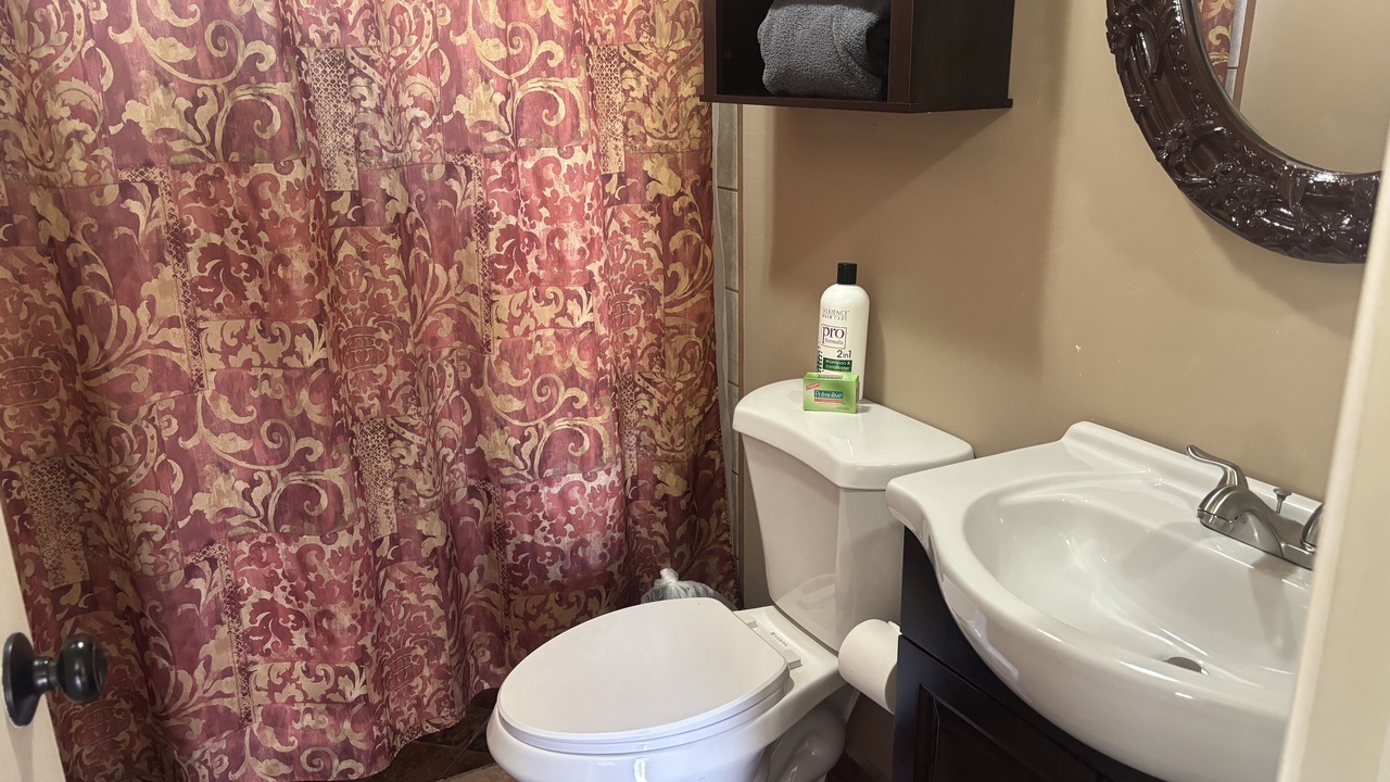 Photo of Bathroom in Bullhead City