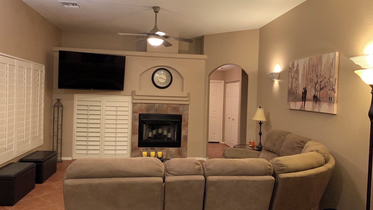 Photo of Livingroom in Bullhead City