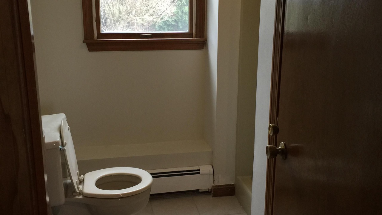 Photo of Bathroom in Eastward Look