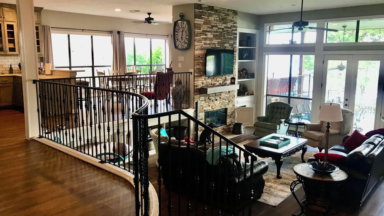 Photo of Livingroom in Walden on Lake Conroe