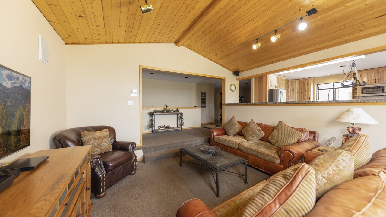Photo of Bedroom in Summit Cove