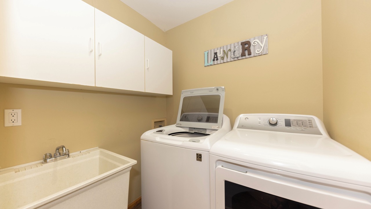 Photo of Bedroom in Summit Cove