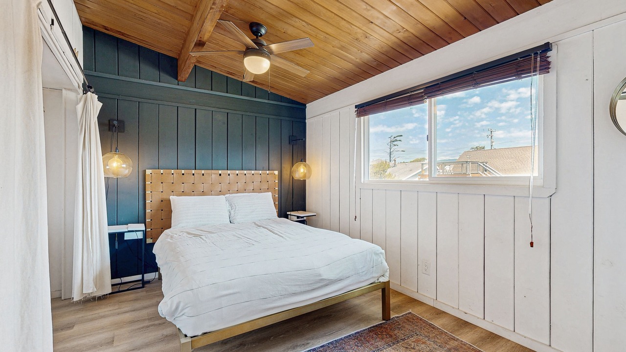 Photo of Bedroom in Cape Meares