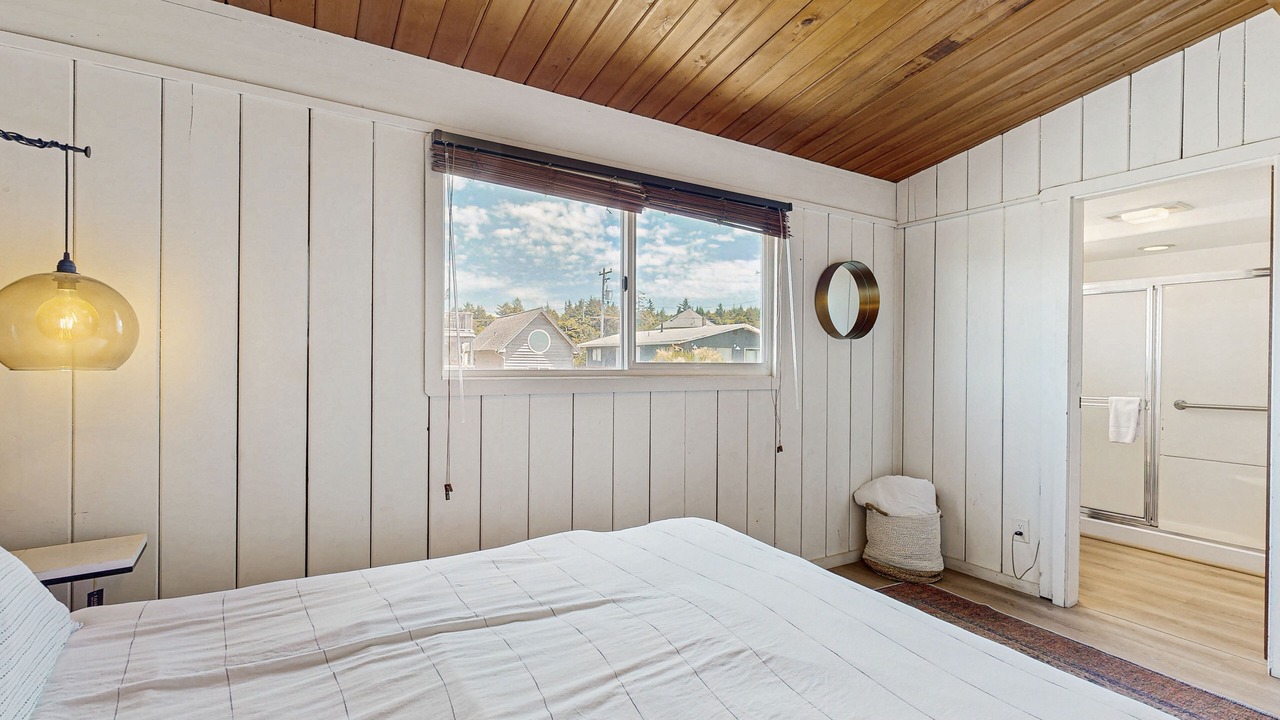 Photo of Bedroom in Cape Meares