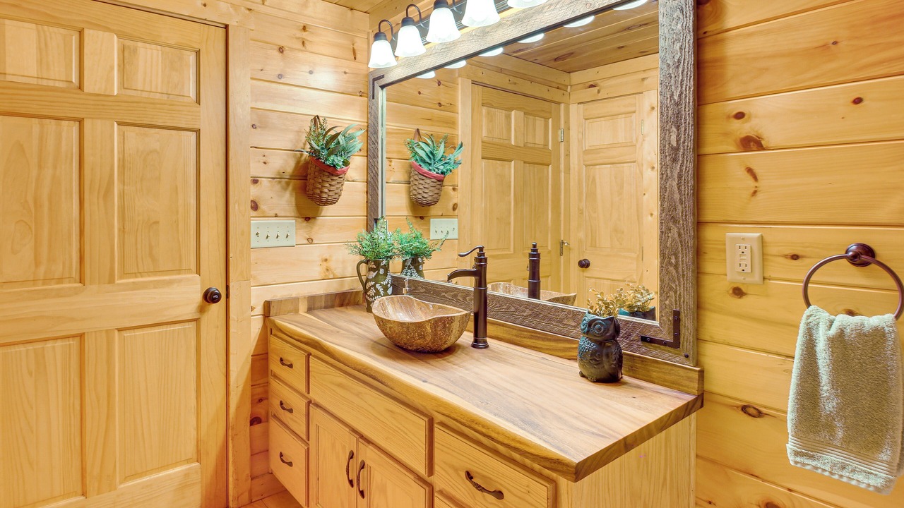 Photo of Bathroom in Ellijay