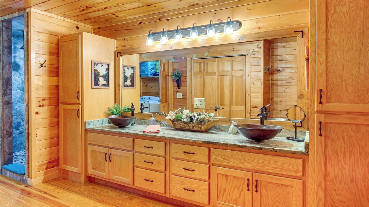 Photo of Bathroom in Ellijay