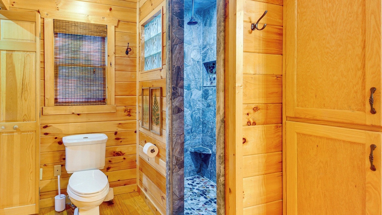 Photo of Bathroom in Ellijay
