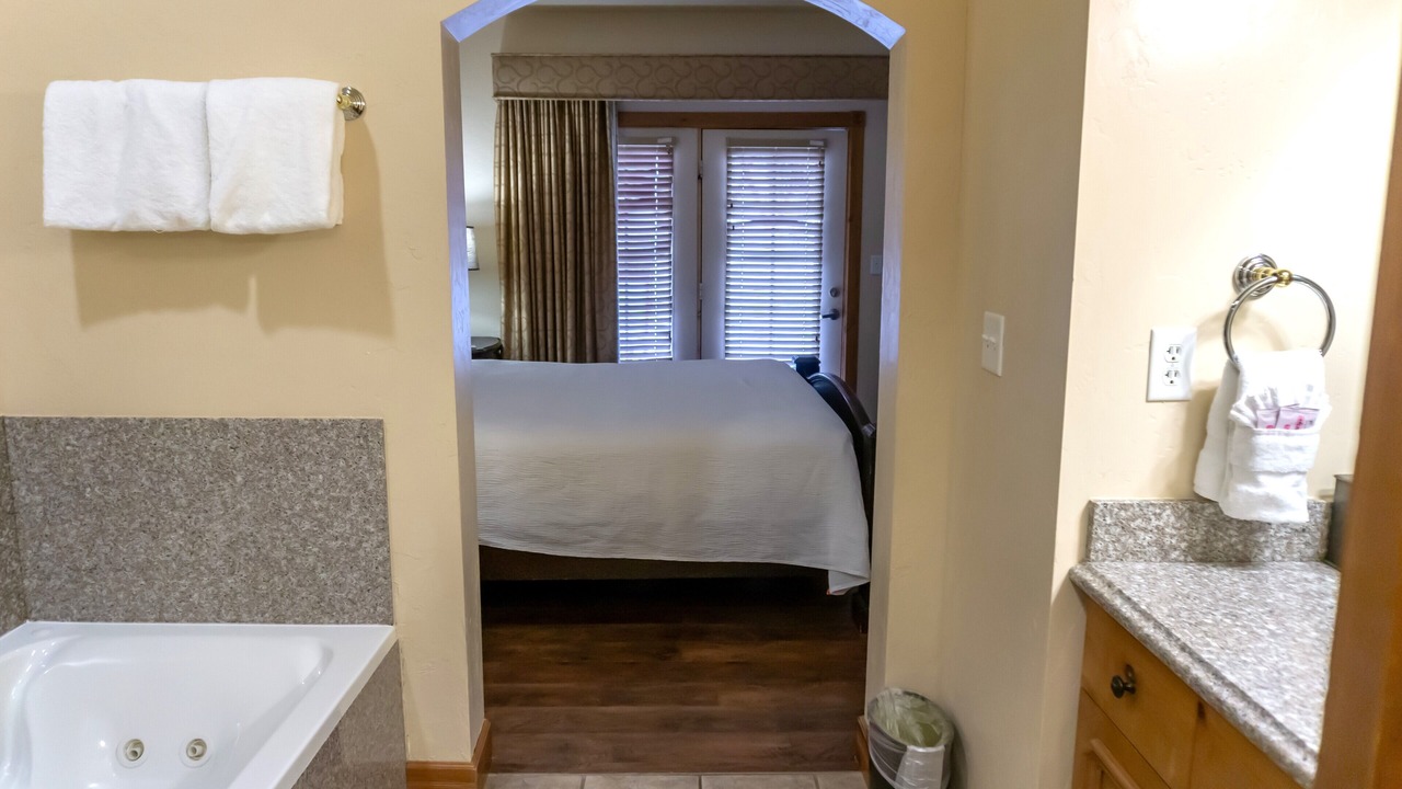 Photo of Bathroom in Midway