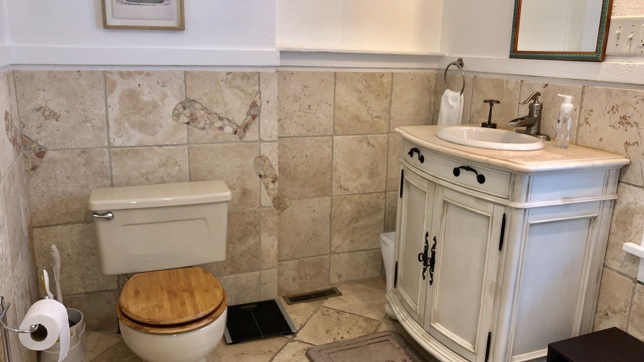 Photo of Bathroom in Dicken