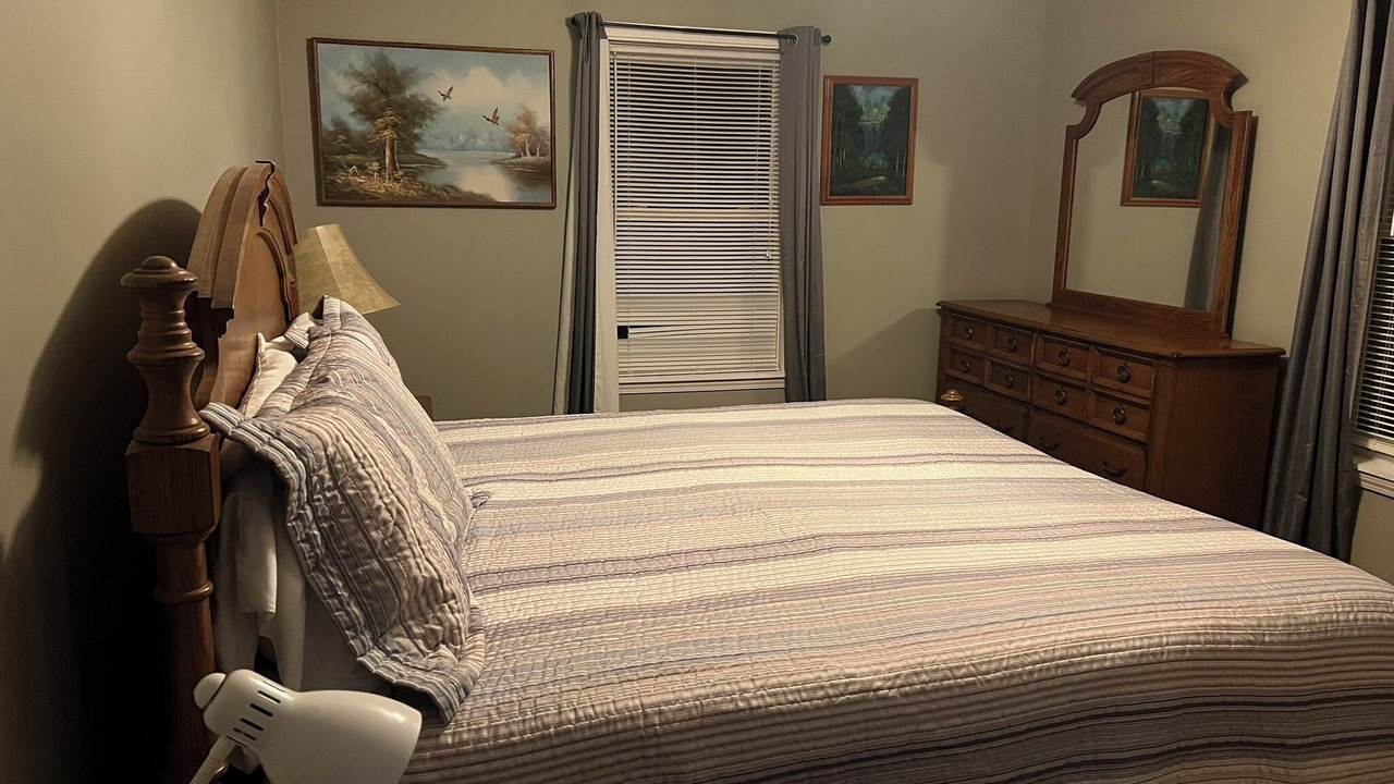 Photo of Bedroom in Almo