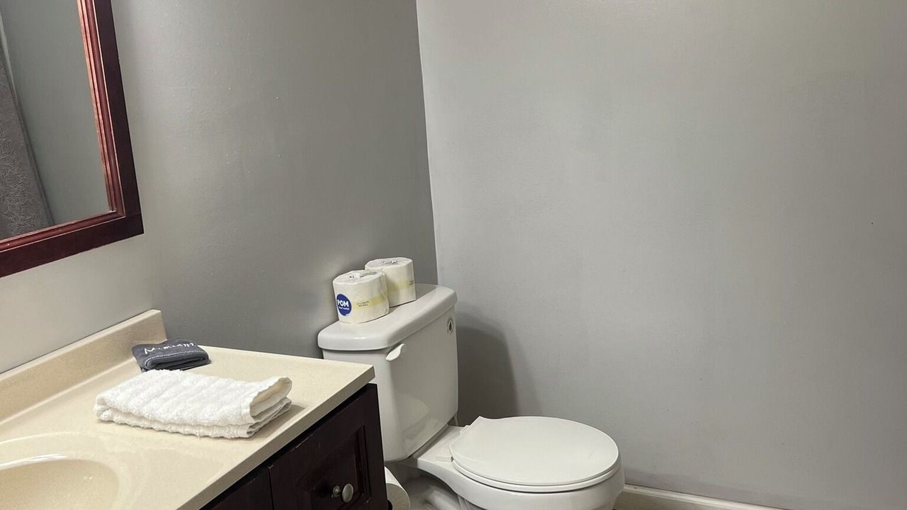 Photo of Bathroom in Almo