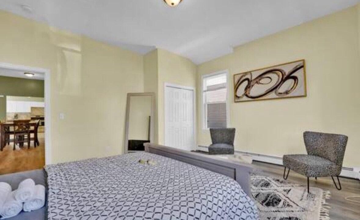 Photo of Bedroom in South Side