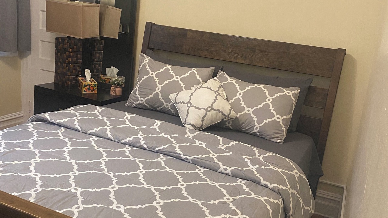 Photo of Bedroom in South Side