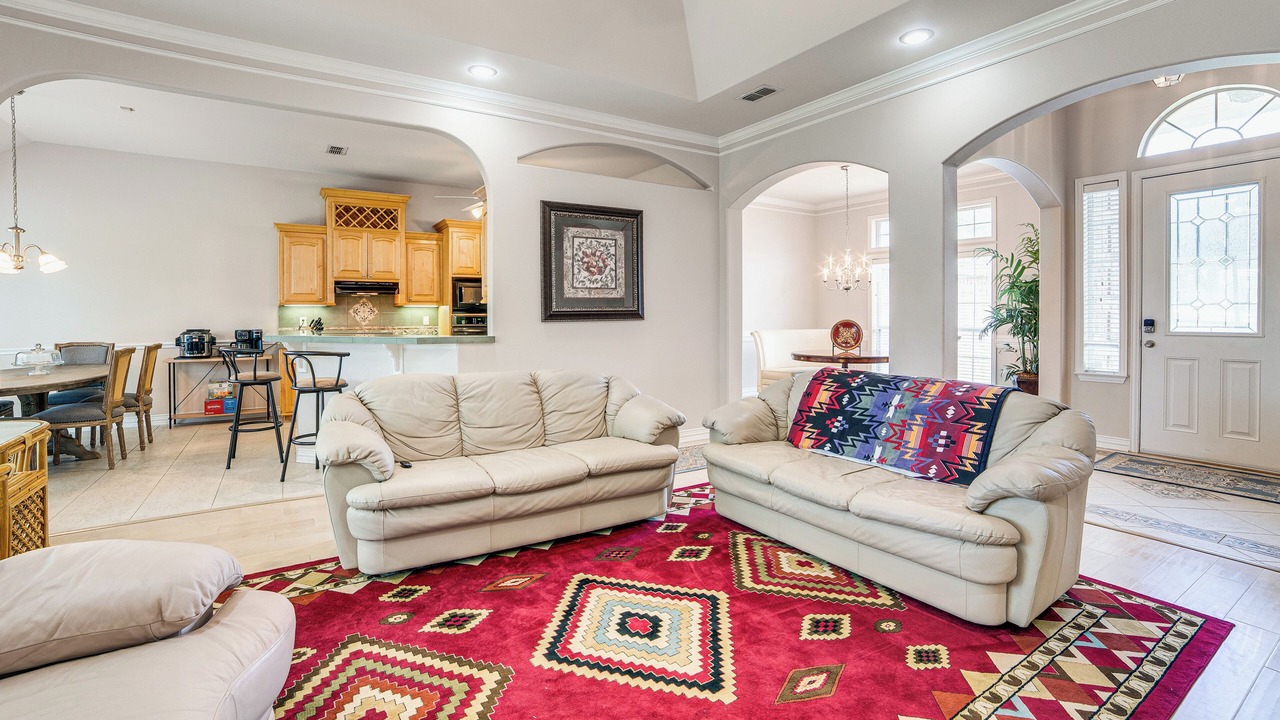 Photo of Livingroom in Flint