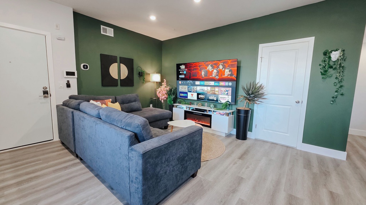Photo of Livingroom in Center City