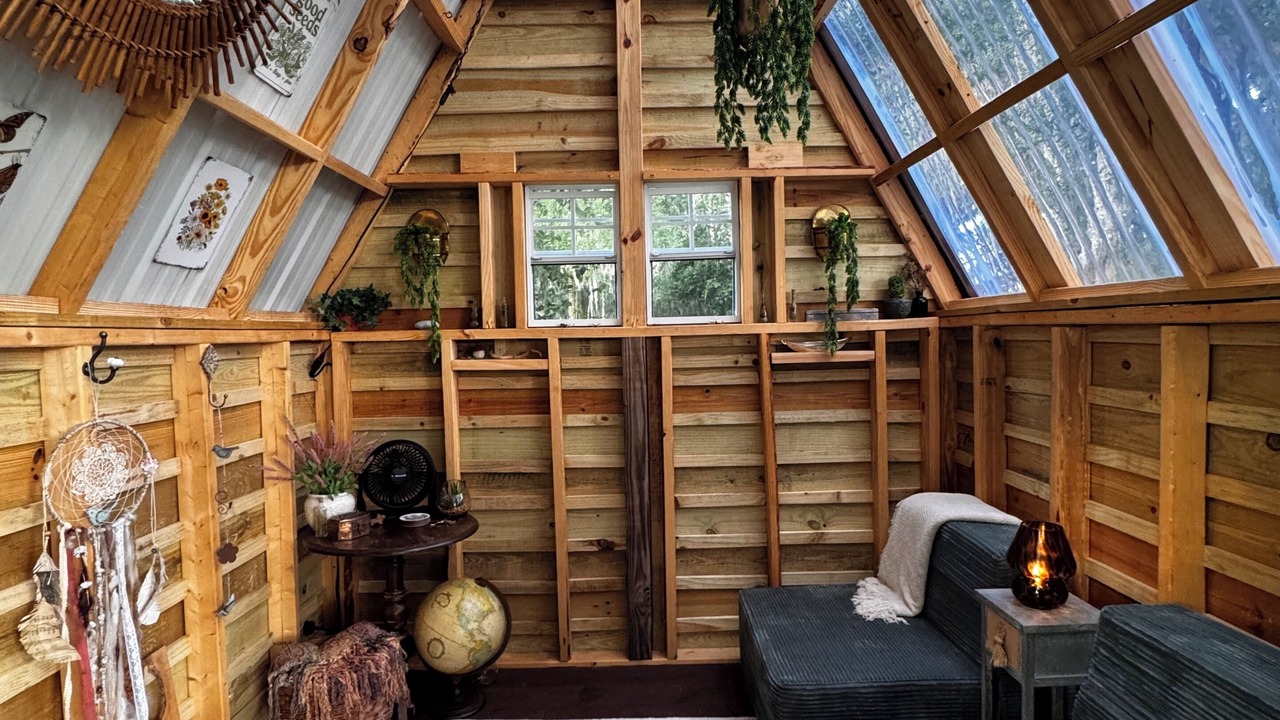 Photo of Livingroom in Reddick