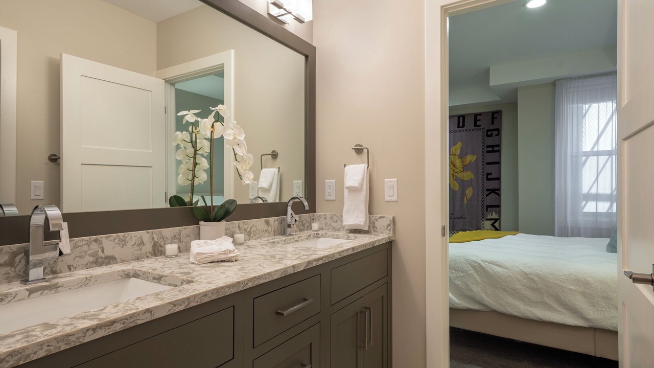 Photo of Bathroom in Central Boulder