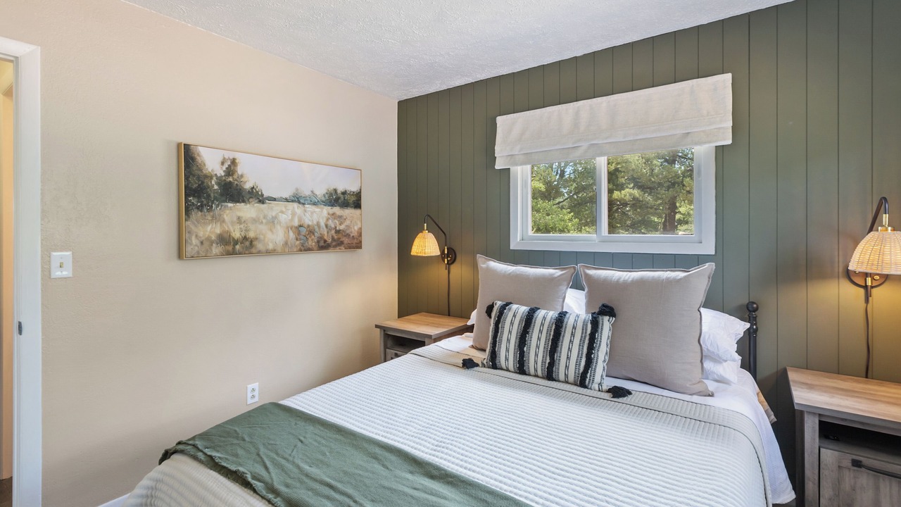 Photo of Bedroom in Rainbow Valley