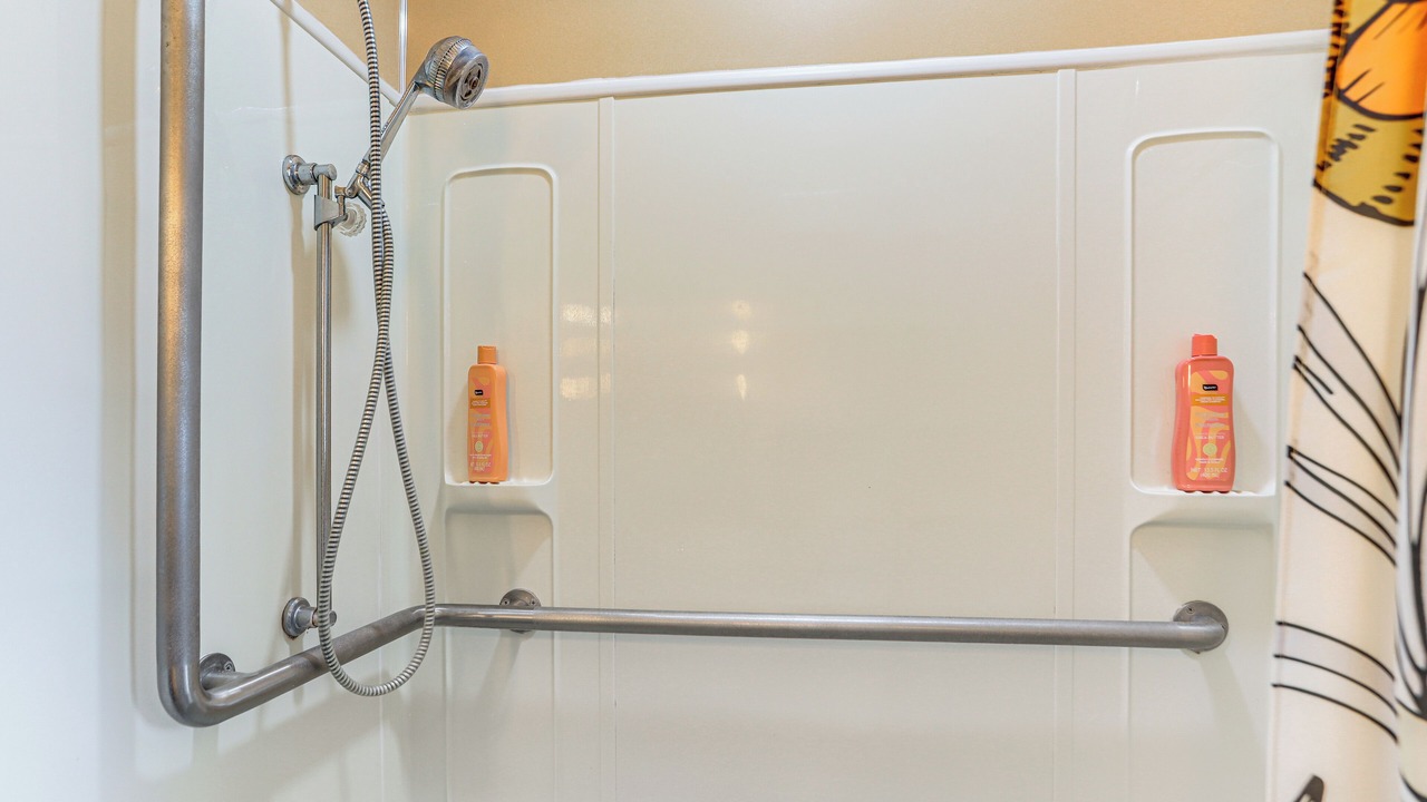 Photo of Bathroom in Tiffin