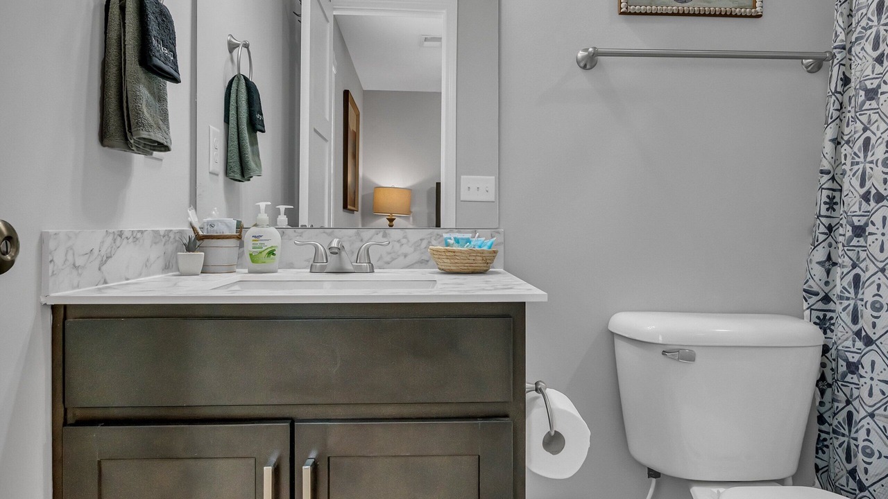 Photo of Bathroom in Green Hills