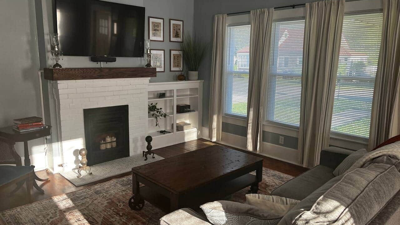 Photo of Livingroom in Bruceton