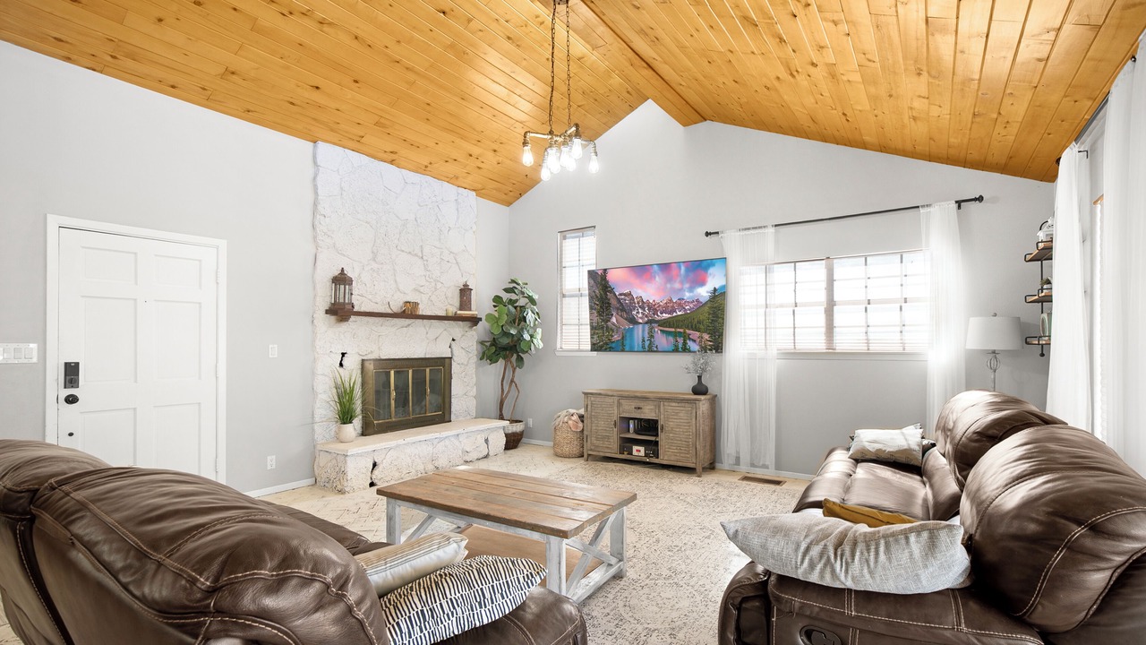 Photo of Livingroom in Los Lunas