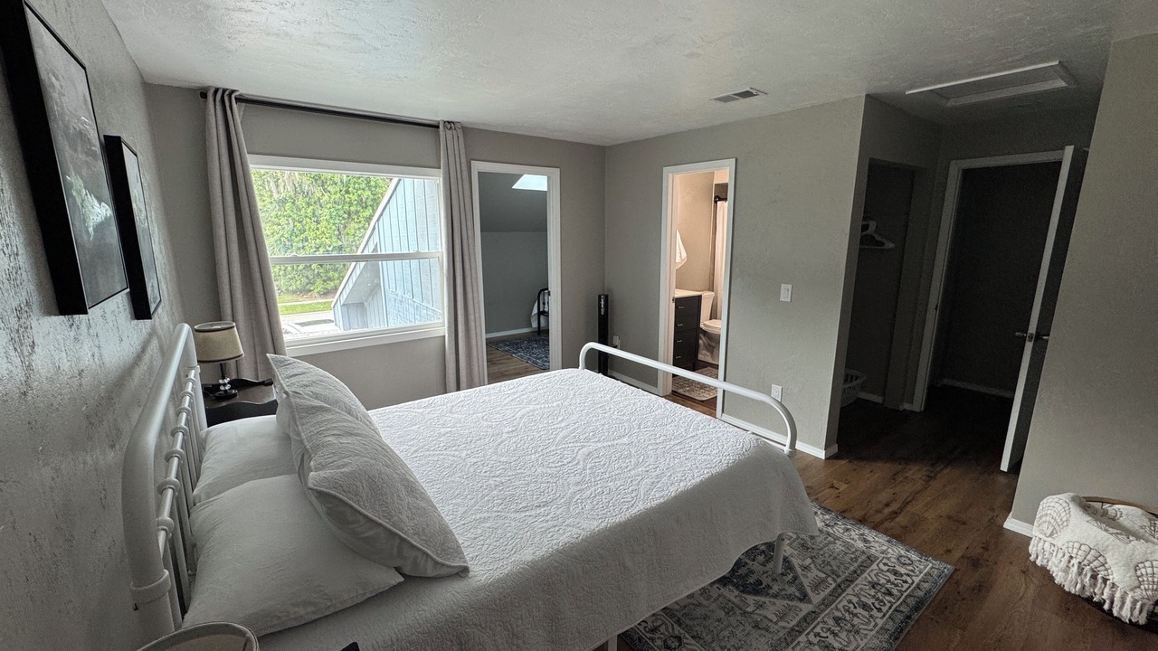 Photo of Bedroom in North Beach