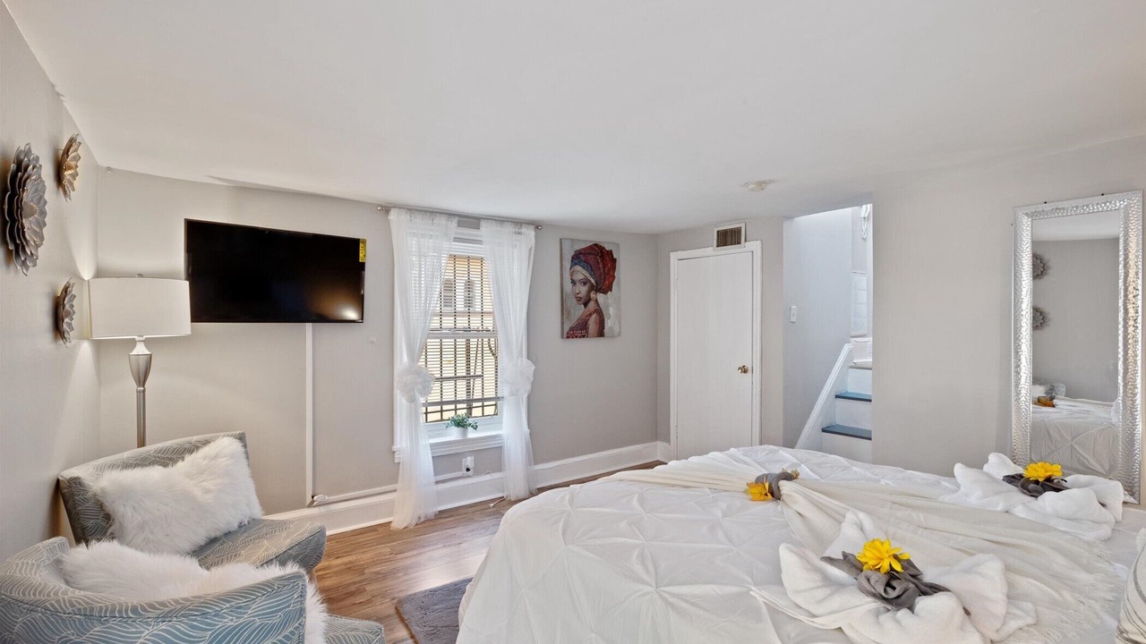 Photo of Bedroom in Gayborhood