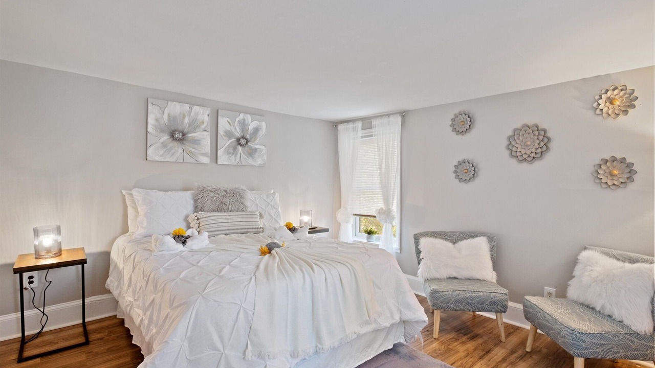 Photo of Bedroom in Gayborhood