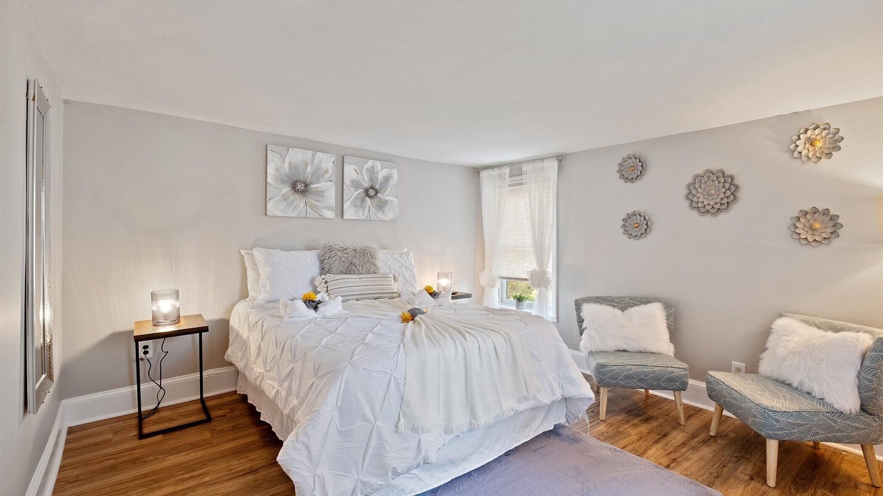 Photo of Bedroom in Gayborhood