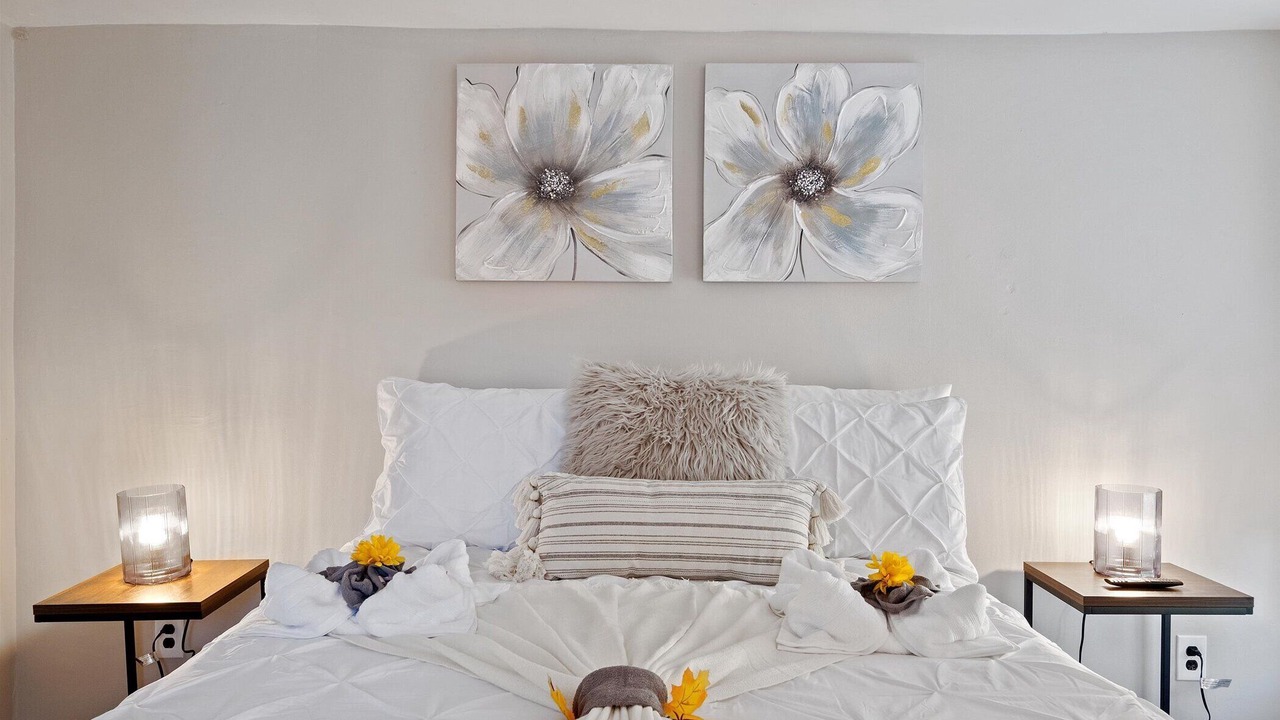 Photo of Bedroom in Gayborhood