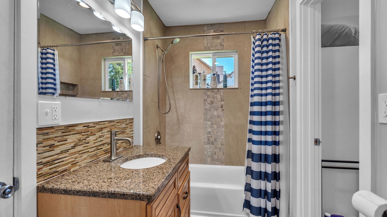 Photo of Bathroom in Zenda