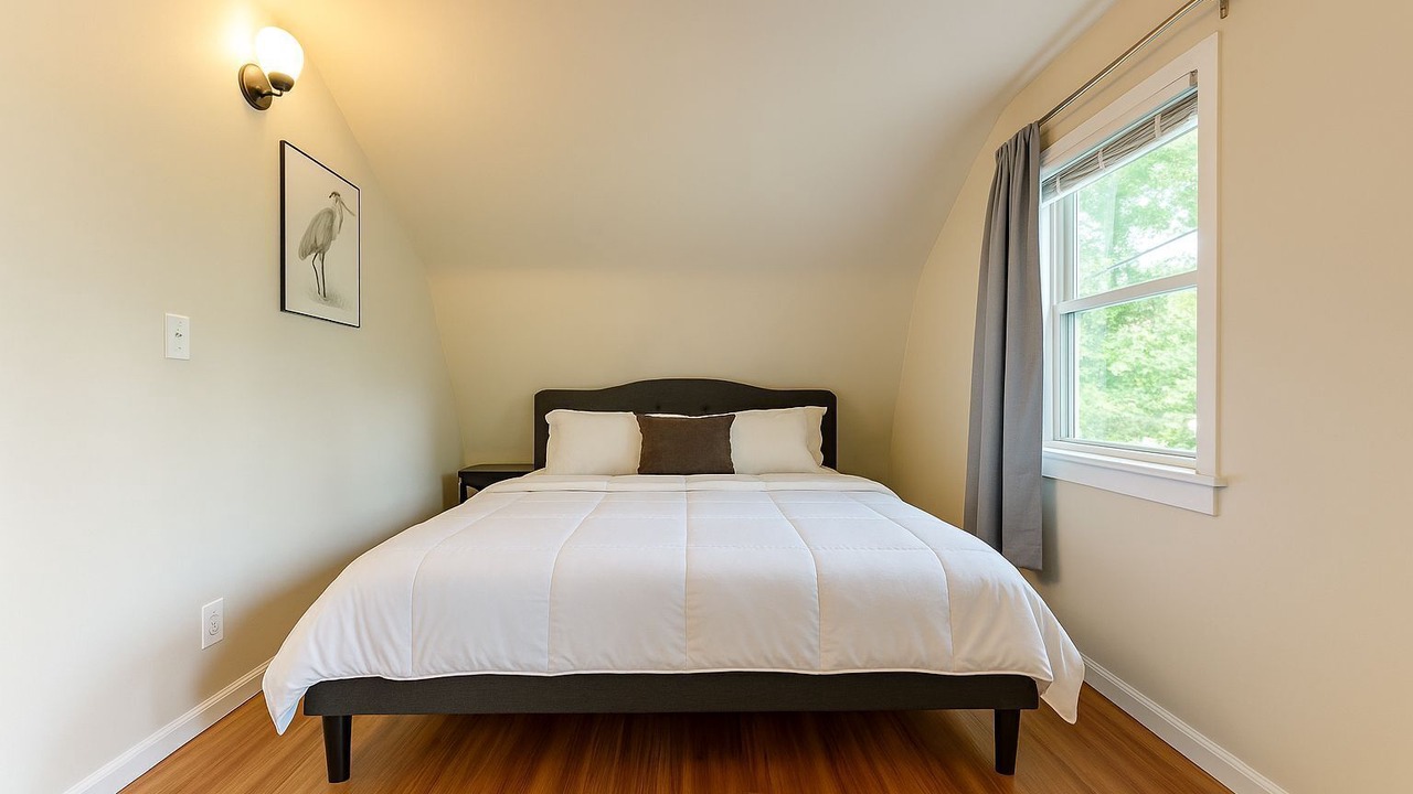 Photo of Bedroom in Bryant Pattengill East