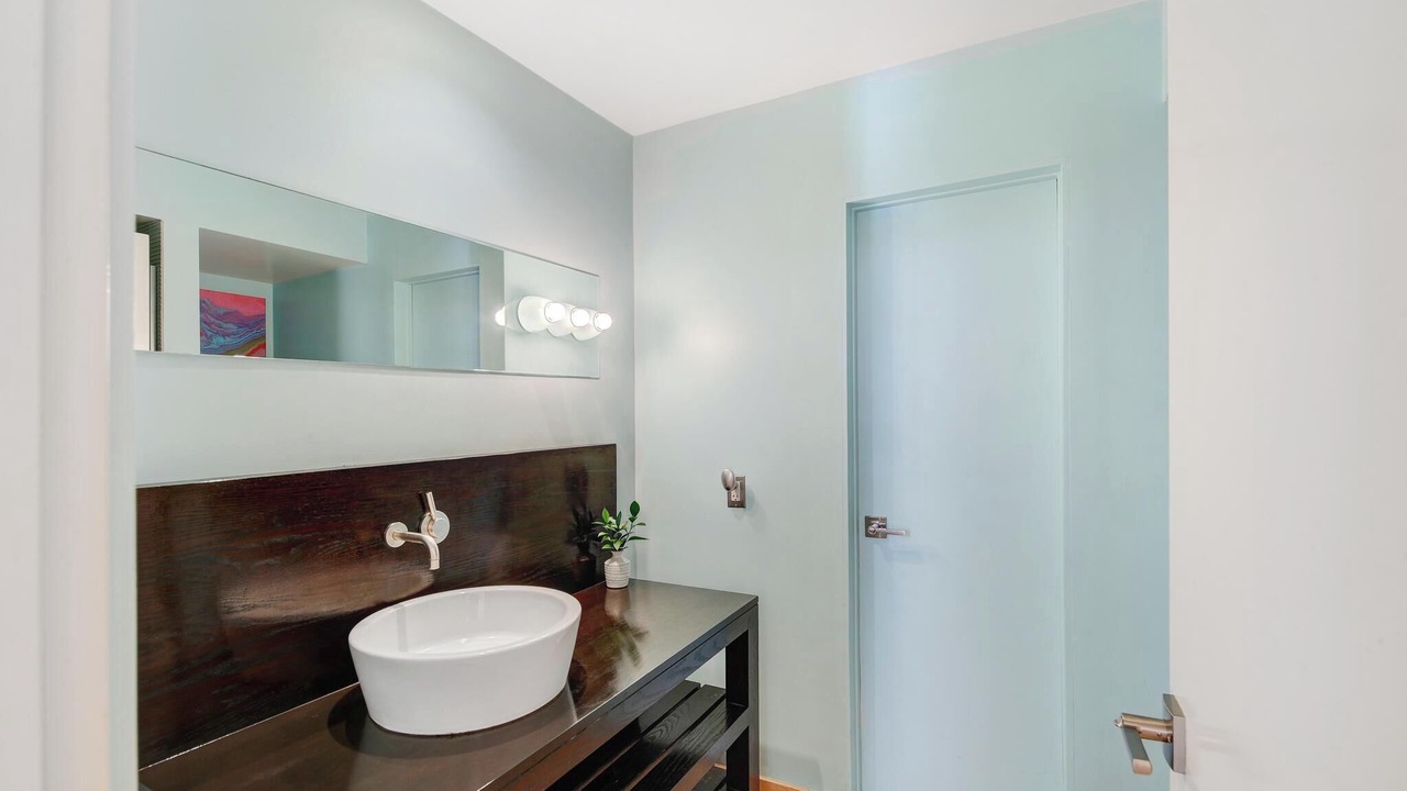 Photo of Bathroom in Marina Peninsula
