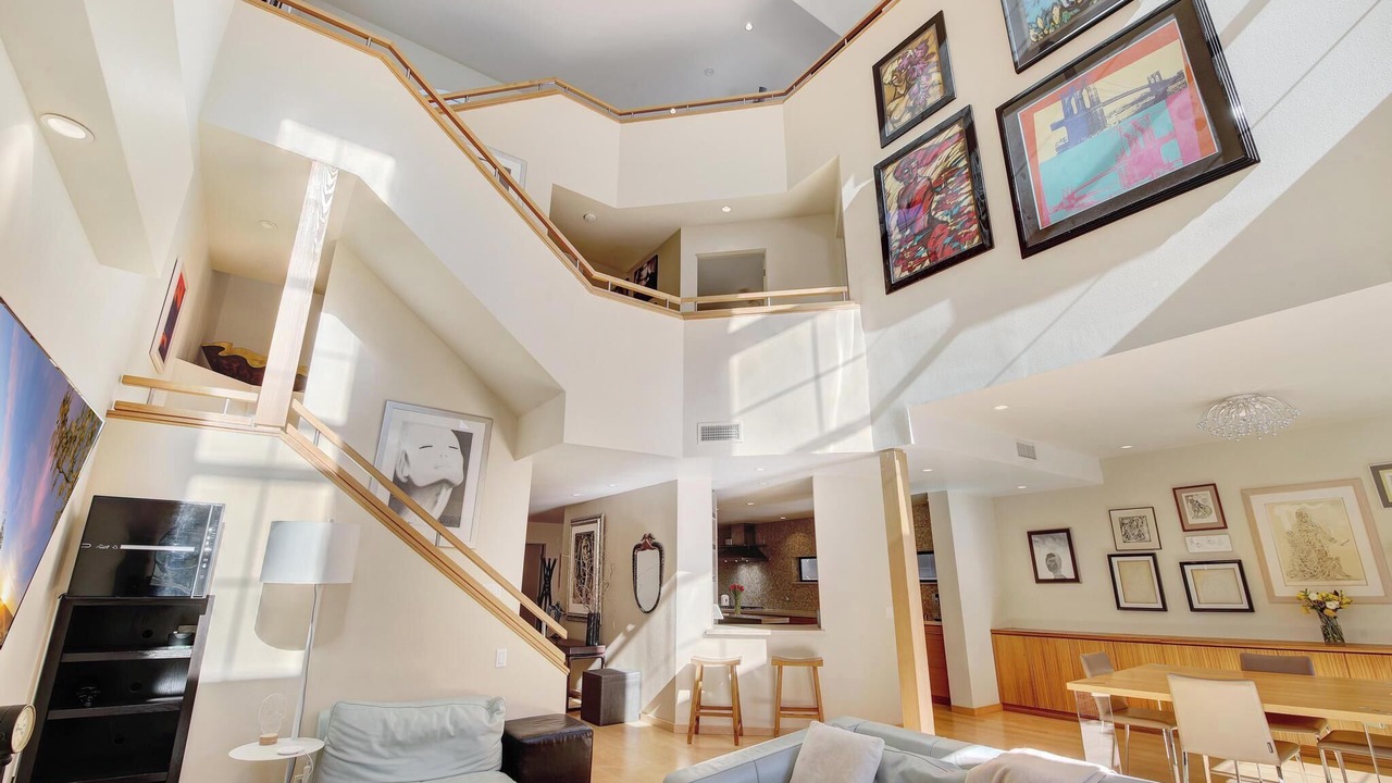 Photo of Livingroom in Marina Peninsula