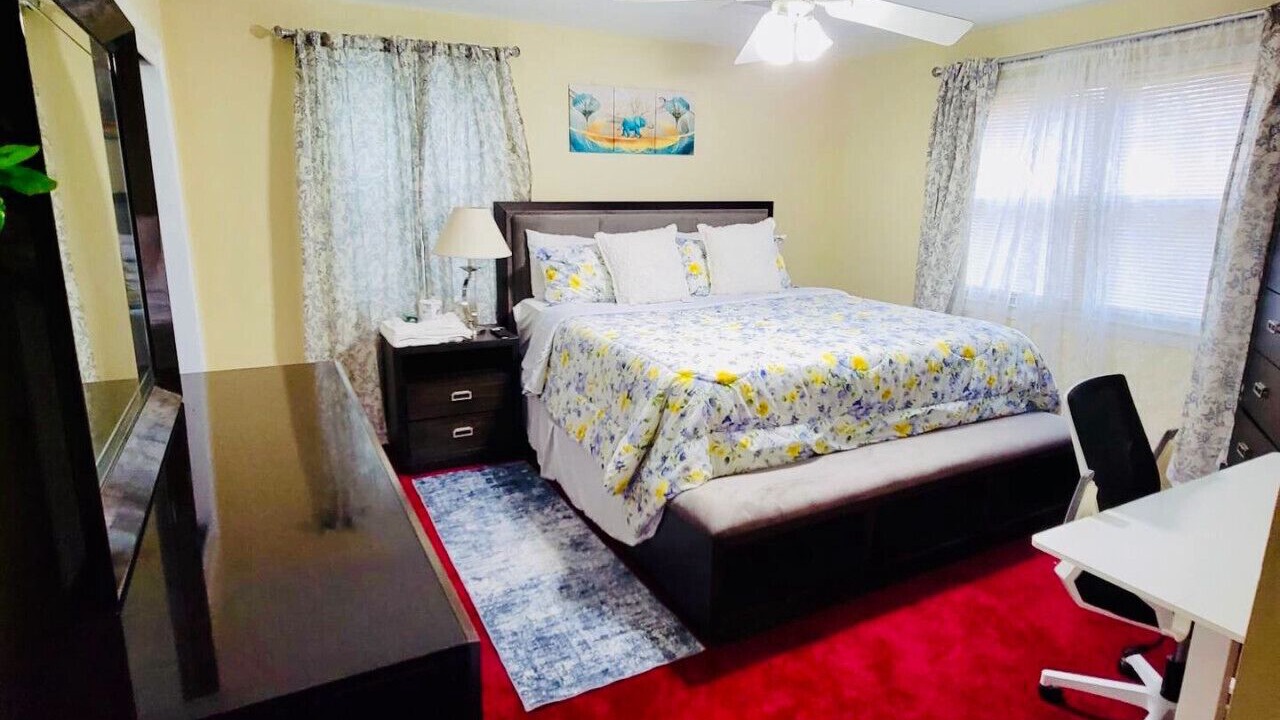 Photo of Bedroom in East Riverdale