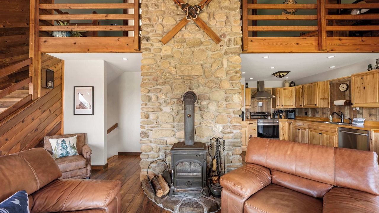 Photo of Livingroom in West Valley