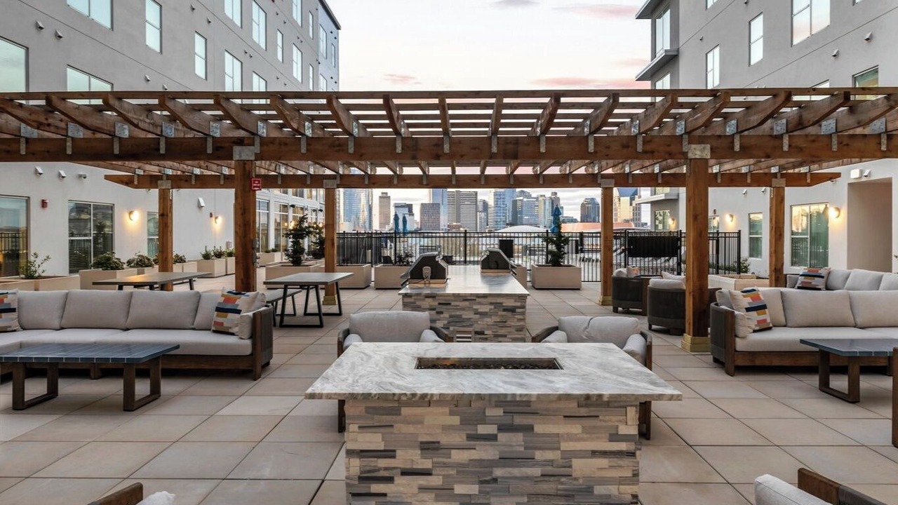 Photo of Patio Balcony in Eighth Avenue