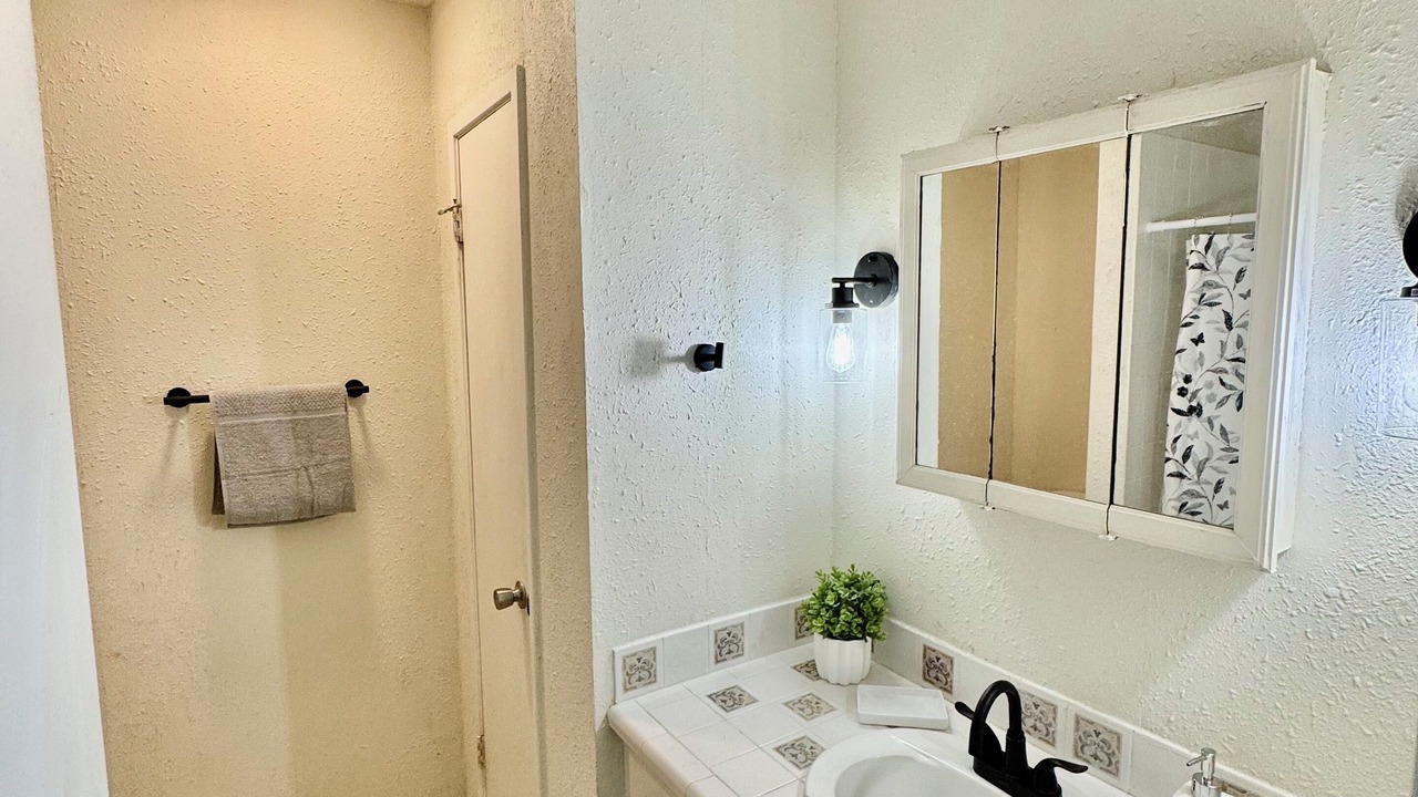 Photo of Bathroom in Live Oak
