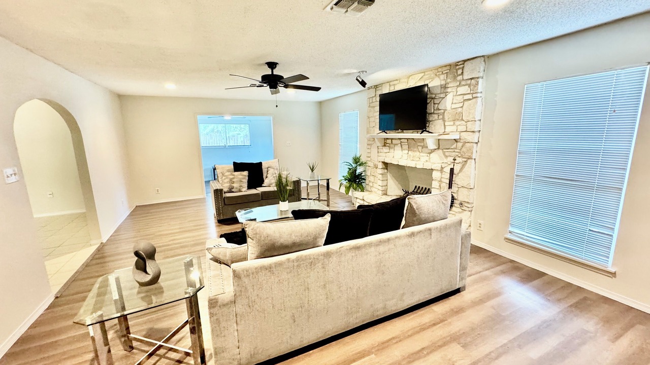 Photo of Livingroom in Live Oak
